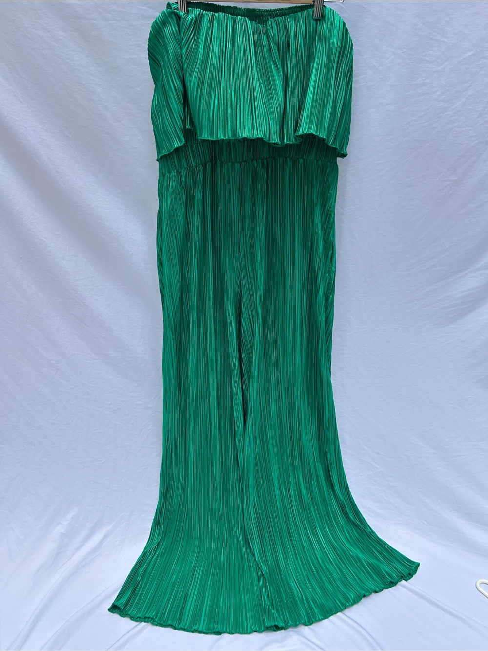 City Chic Emerald Green Strapless Pleated Wide-Leg Jumpsuit - Picture 9 of 11